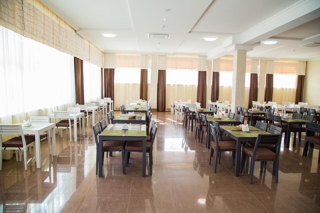 Delfin Hotel Koblevo Exterior photo