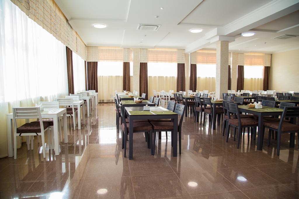 Delfin Hotel Koblevo Exterior photo