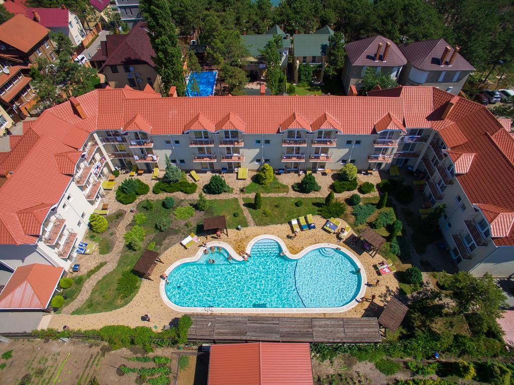 Delfin Hotel Koblevo Exterior photo
